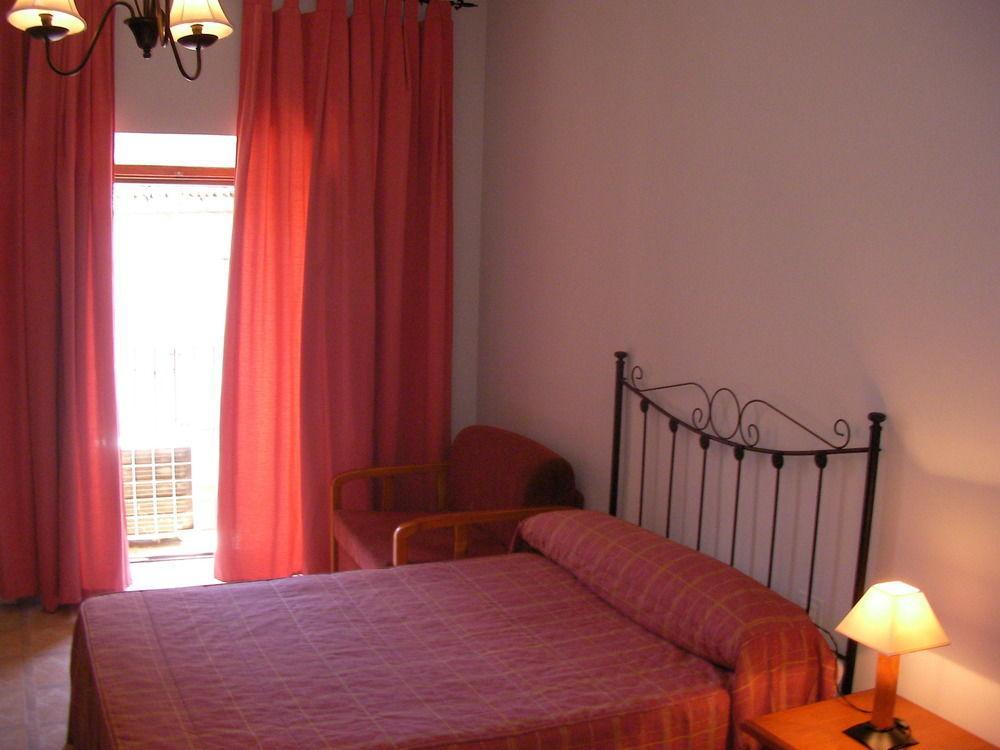 Hostal Trujillo Exteriör bild
